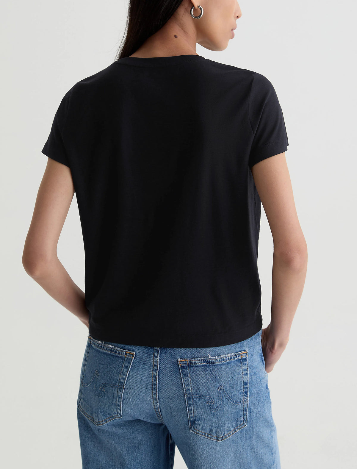 SUPER BLACK