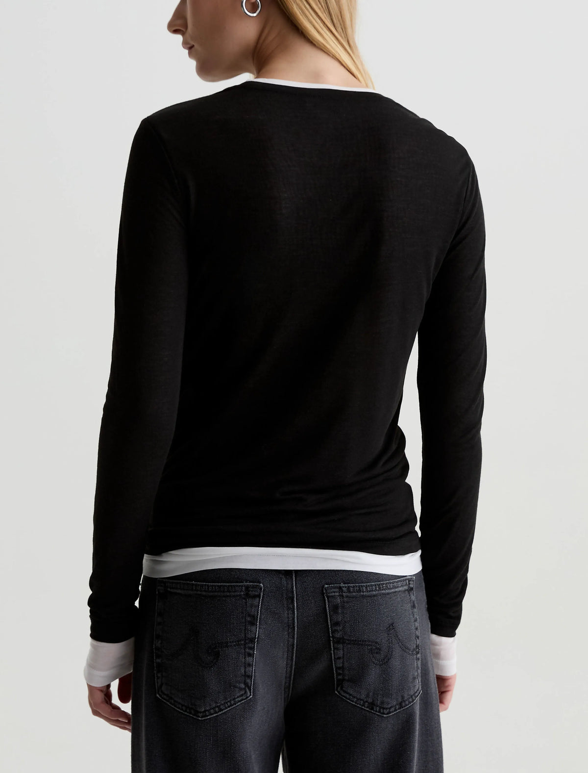 SUPER BLACK/POWDER