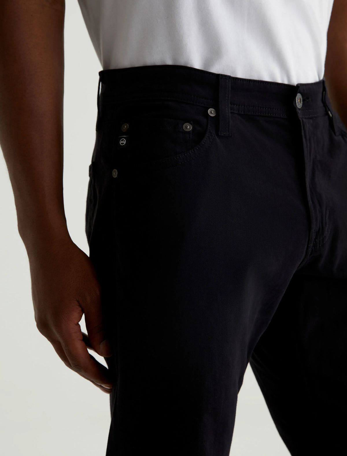 SUPER BLACK