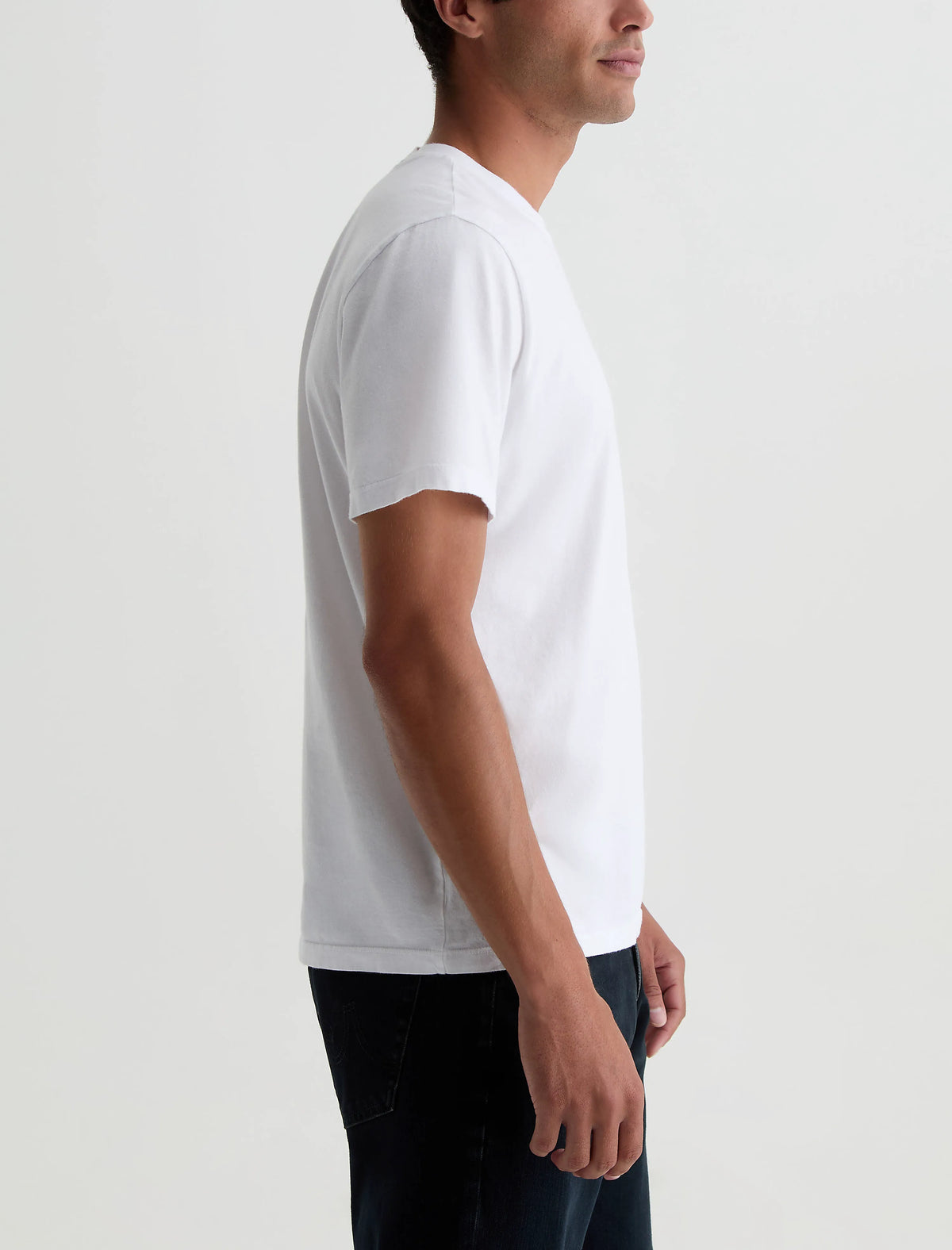 TRUE WHITE