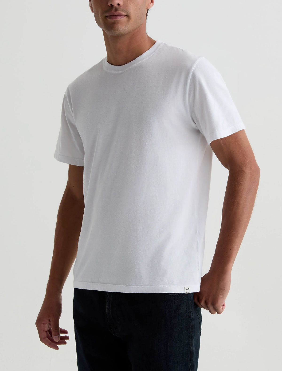 TRUE WHITE
