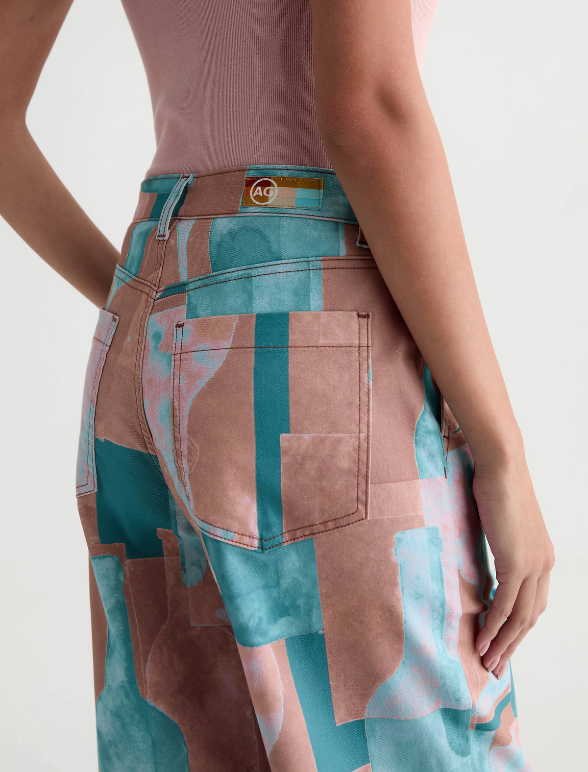 WINE BOTTLE WOMEN