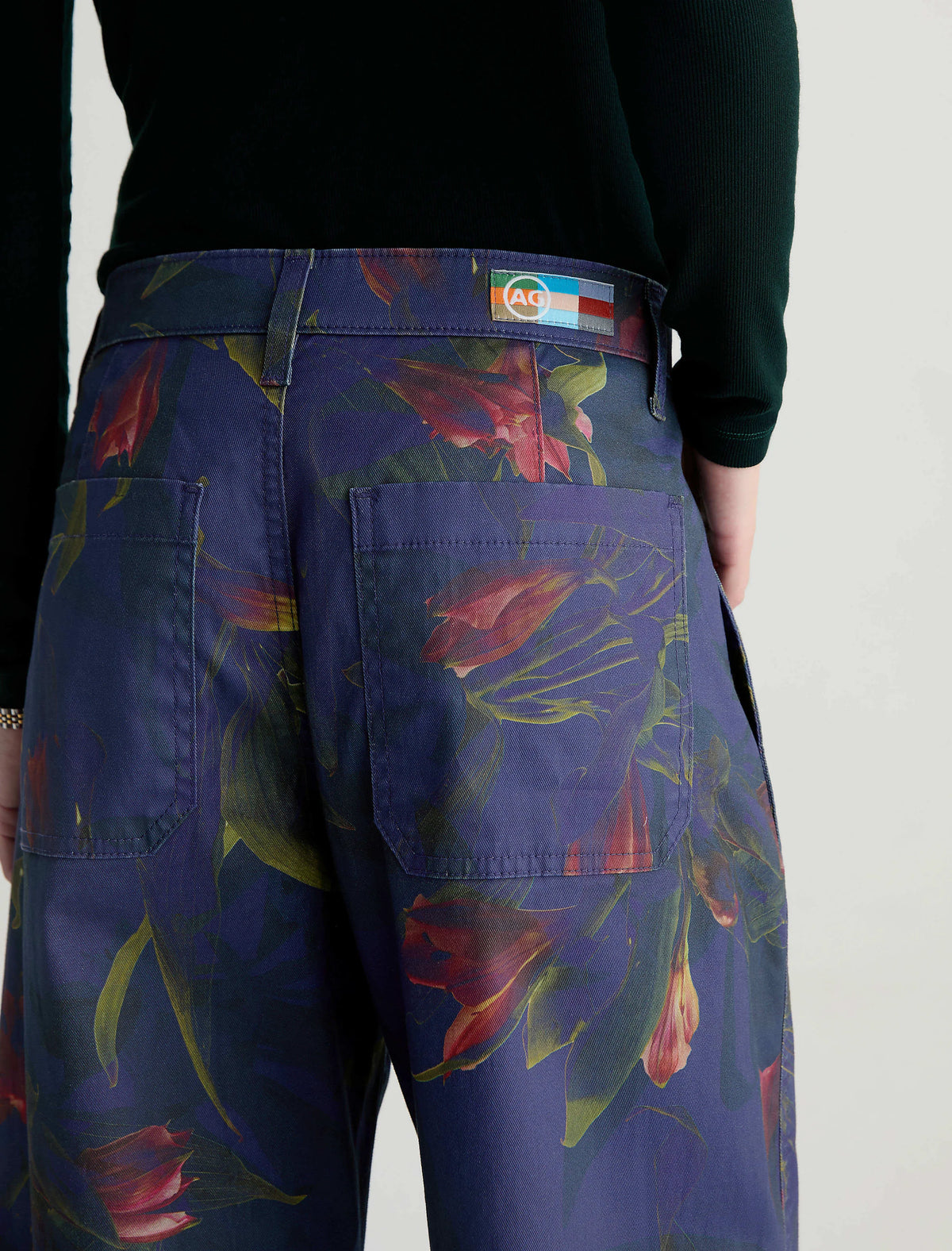 NIGHT FLORAL