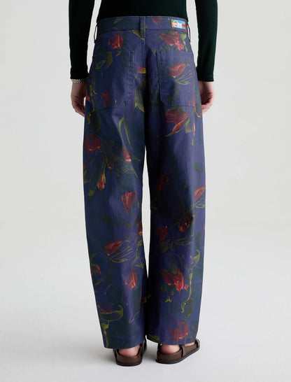 NIGHT FLORAL