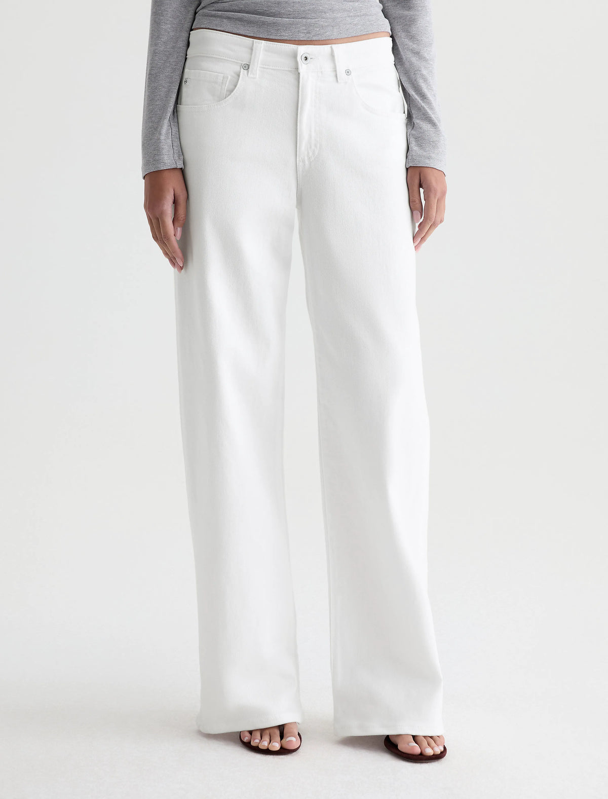 GALLERY WHITE