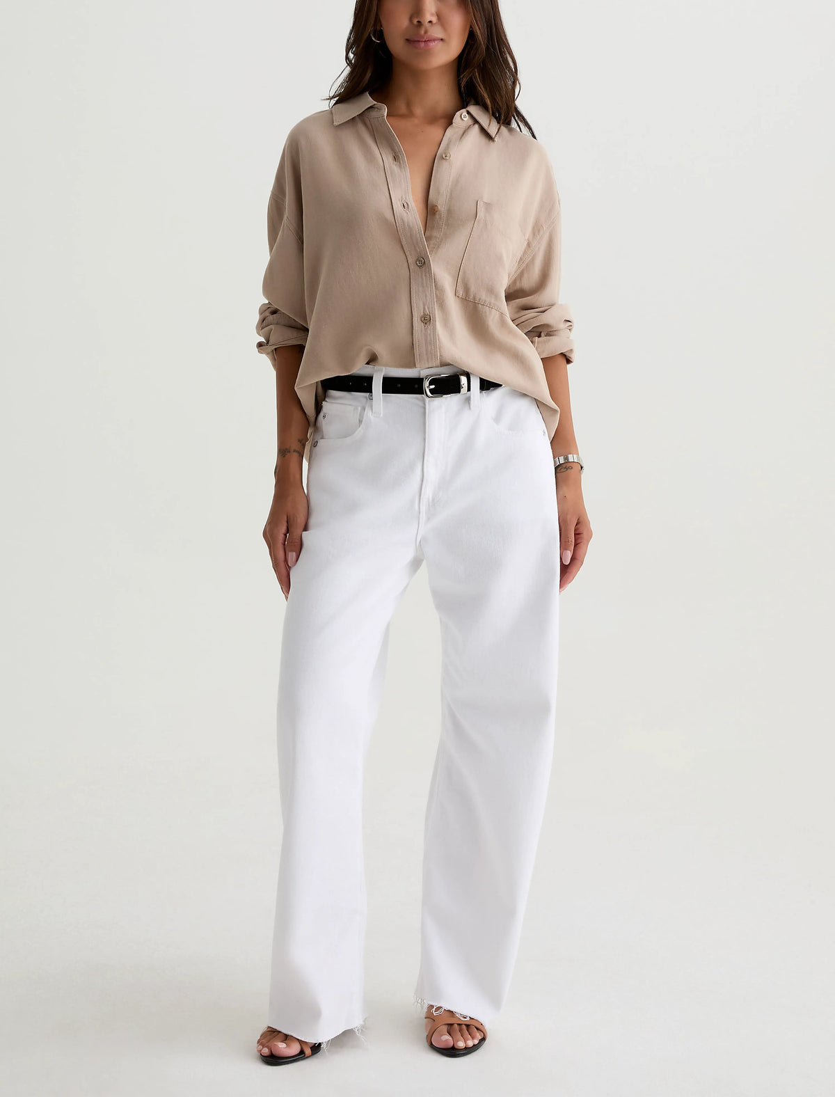 GALLERY WHITE