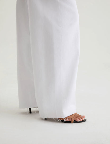 GALLERY WHITE