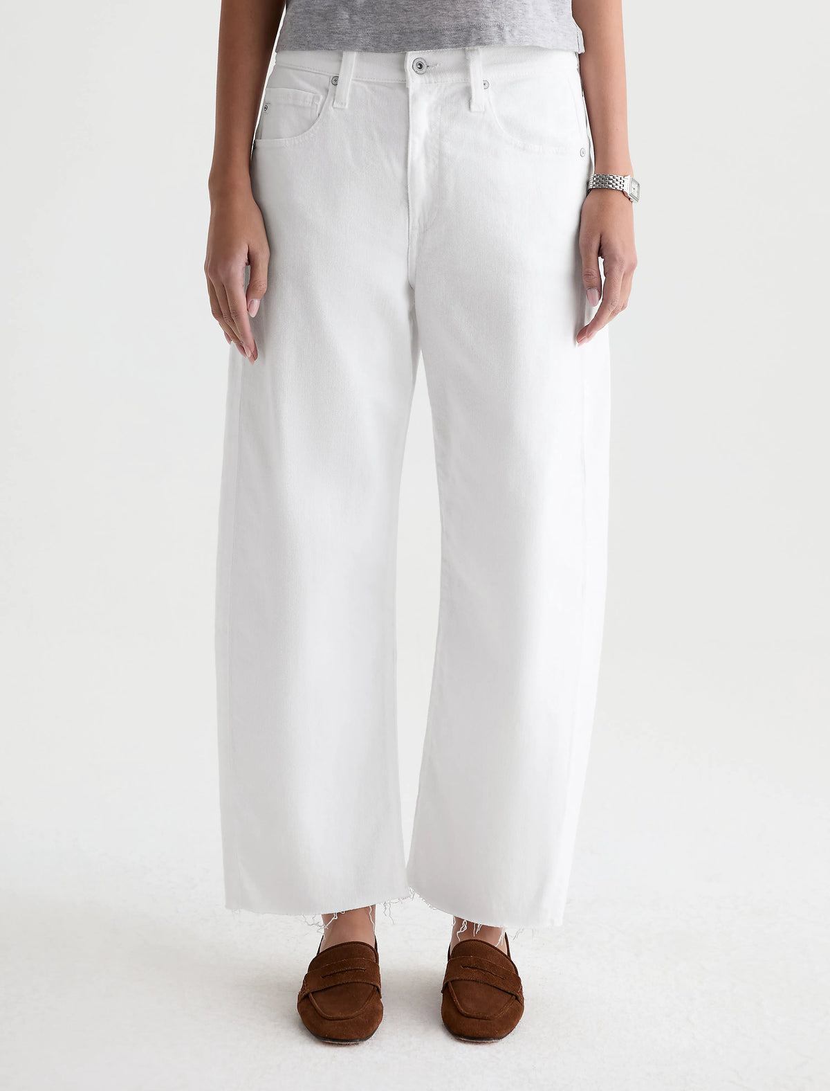 GALLERY WHITE