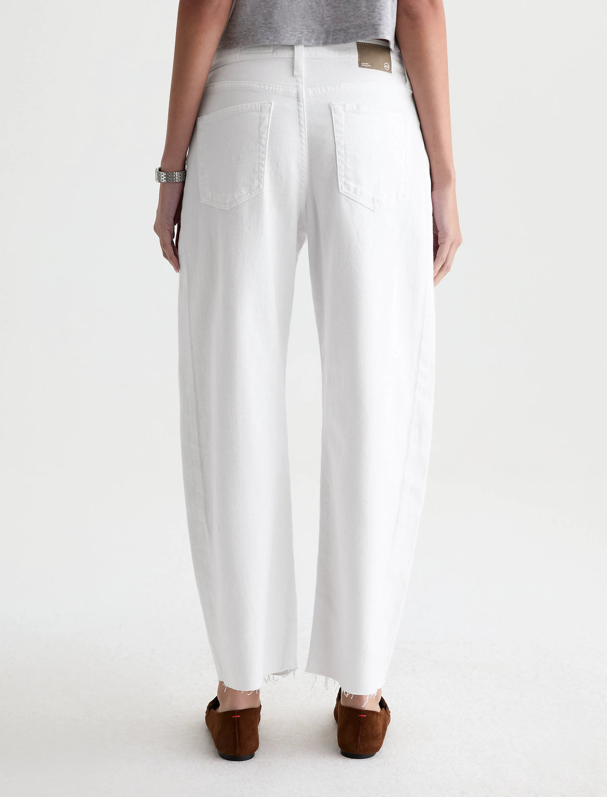GALLERY WHITE