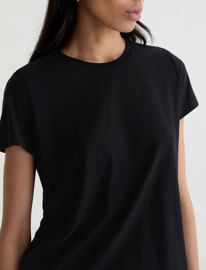 SUPER BLACK