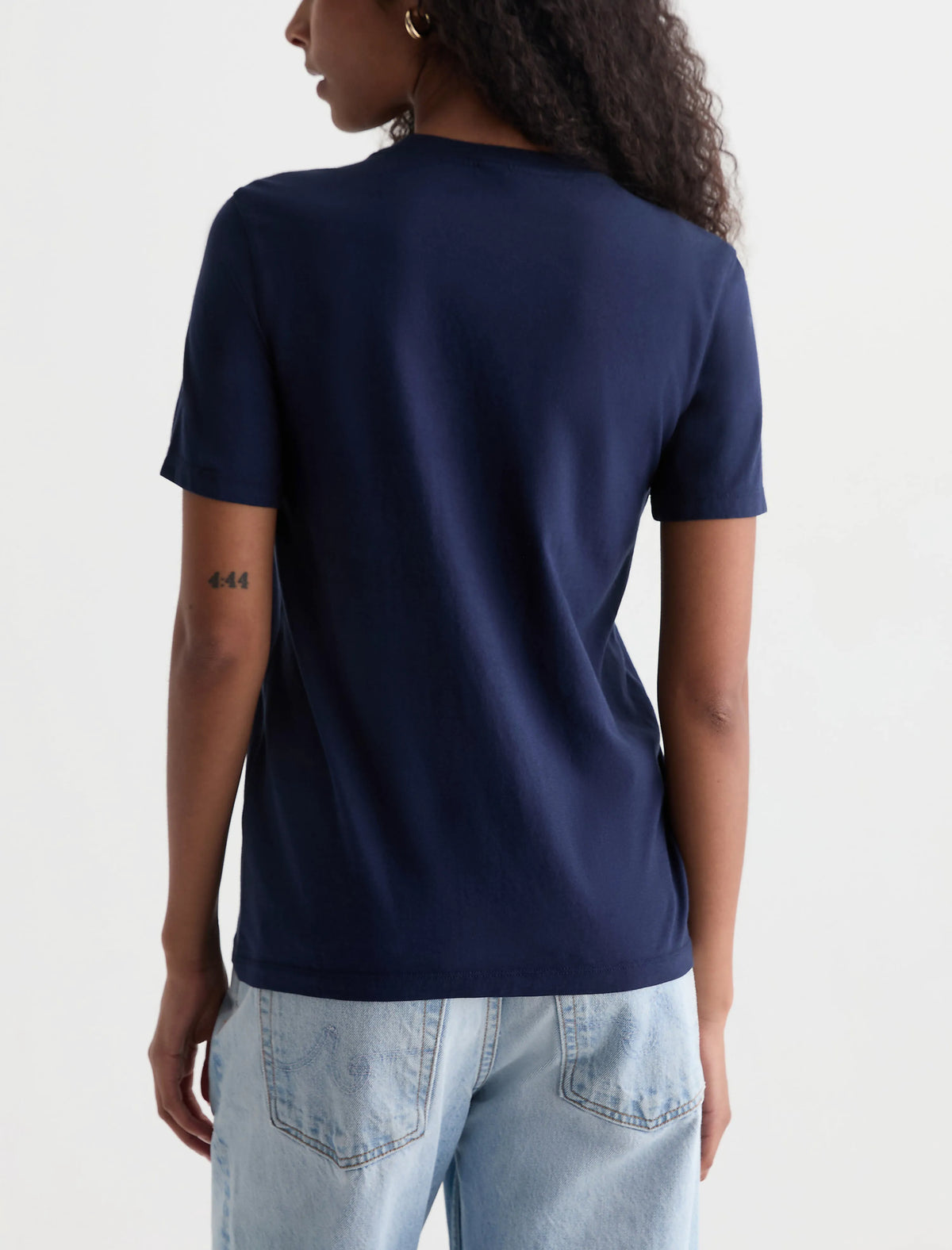 P AG DISTRESSED LOGO DPTH