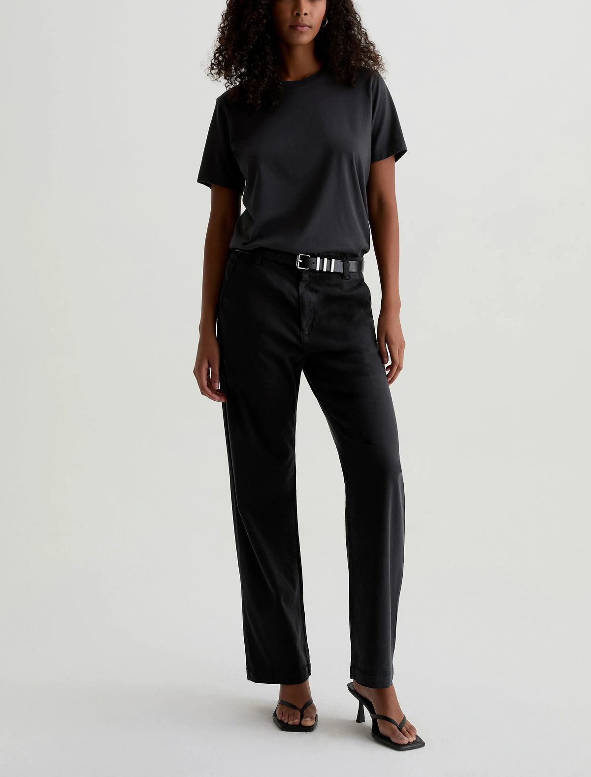 SUPER BLACK