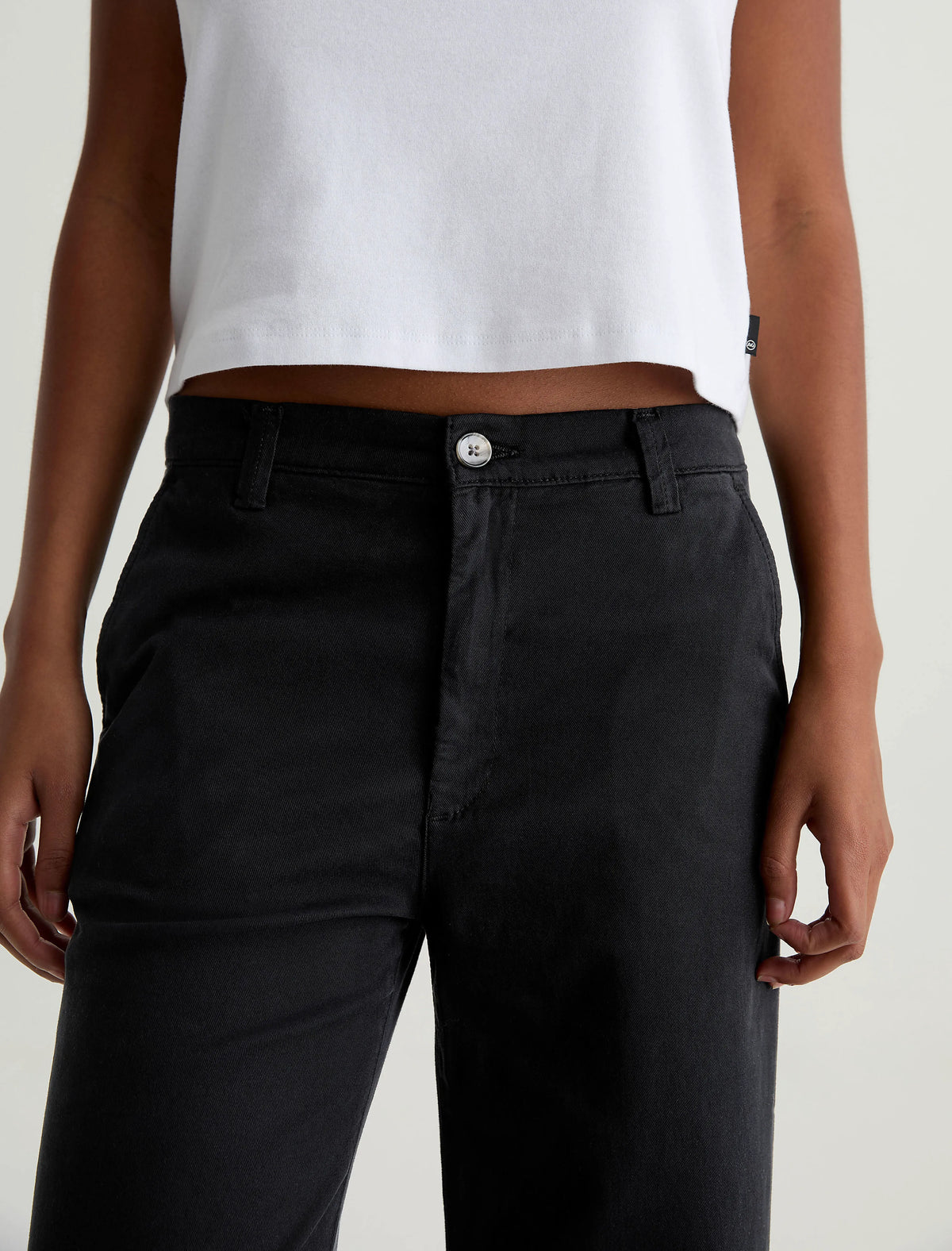 SUPER BLACK