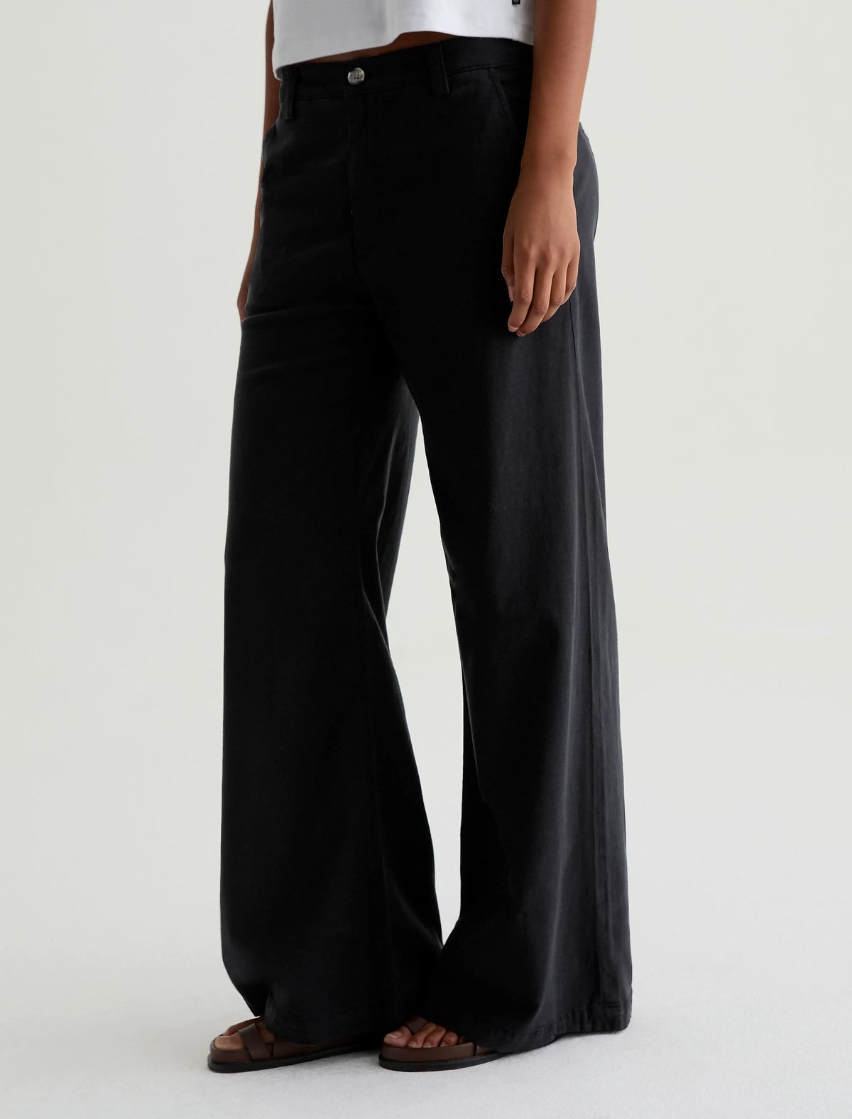 SUPER BLACK