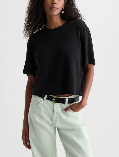 SUPER BLACK