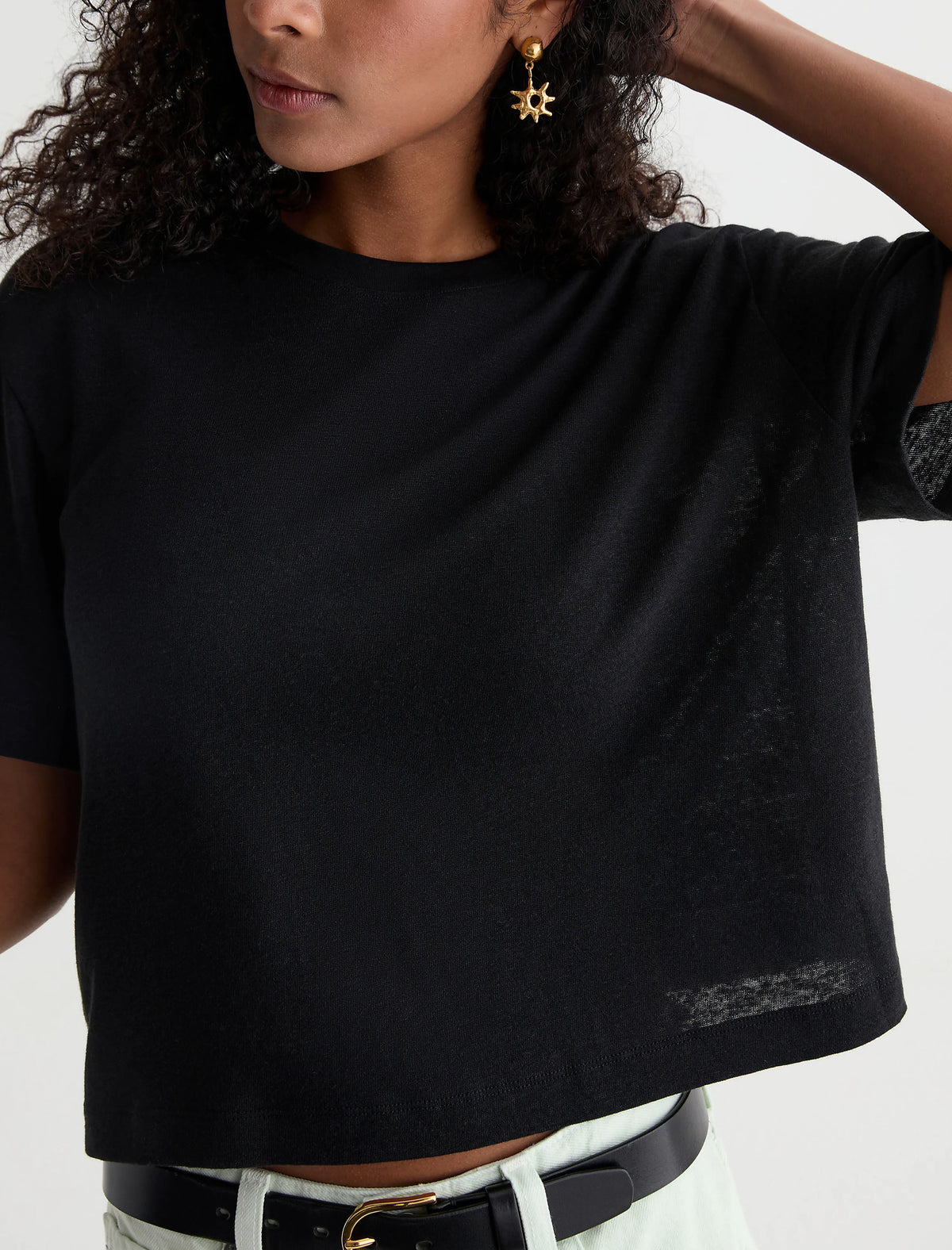 SUPER BLACK