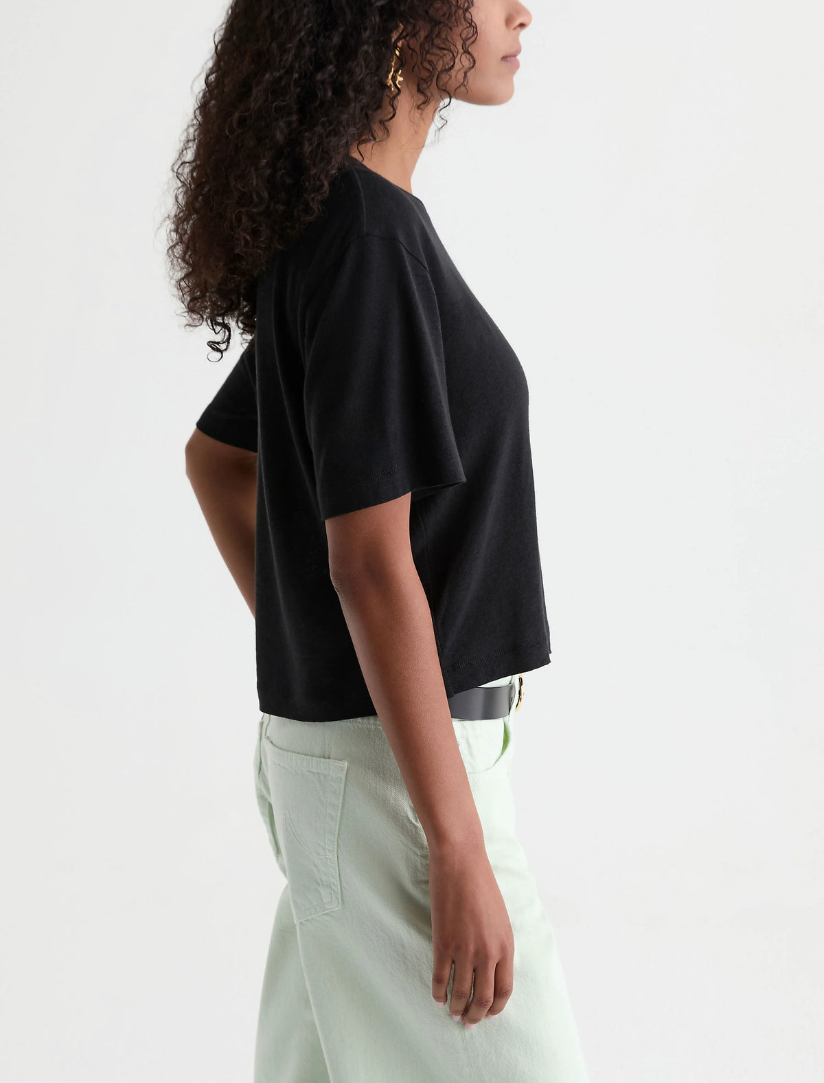 SUPER BLACK