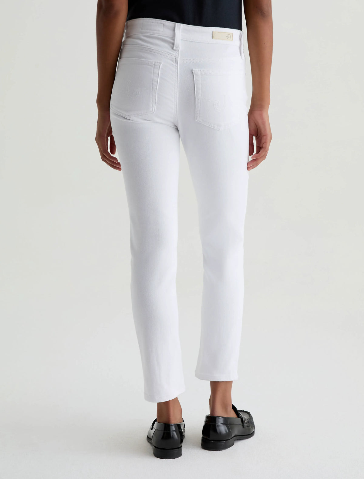 GALLERY WHITE