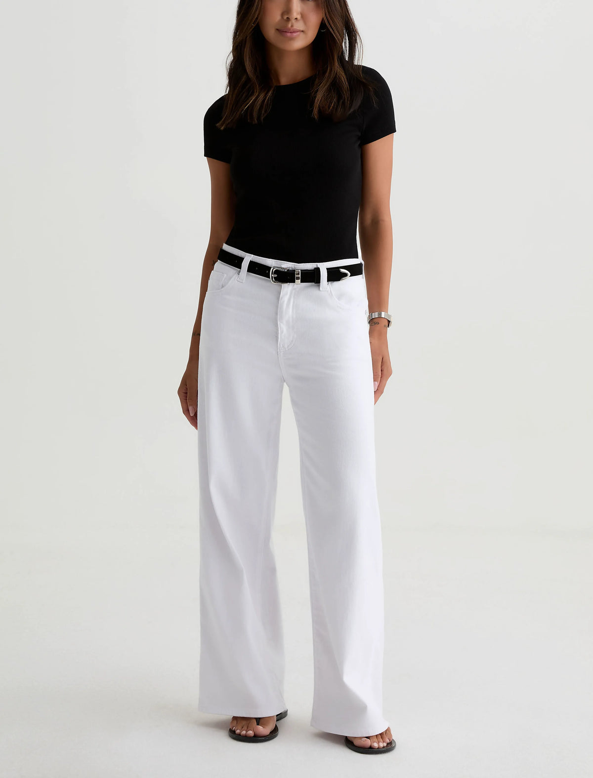 GALLERY WHITE