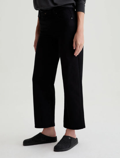 SUPER BLACK