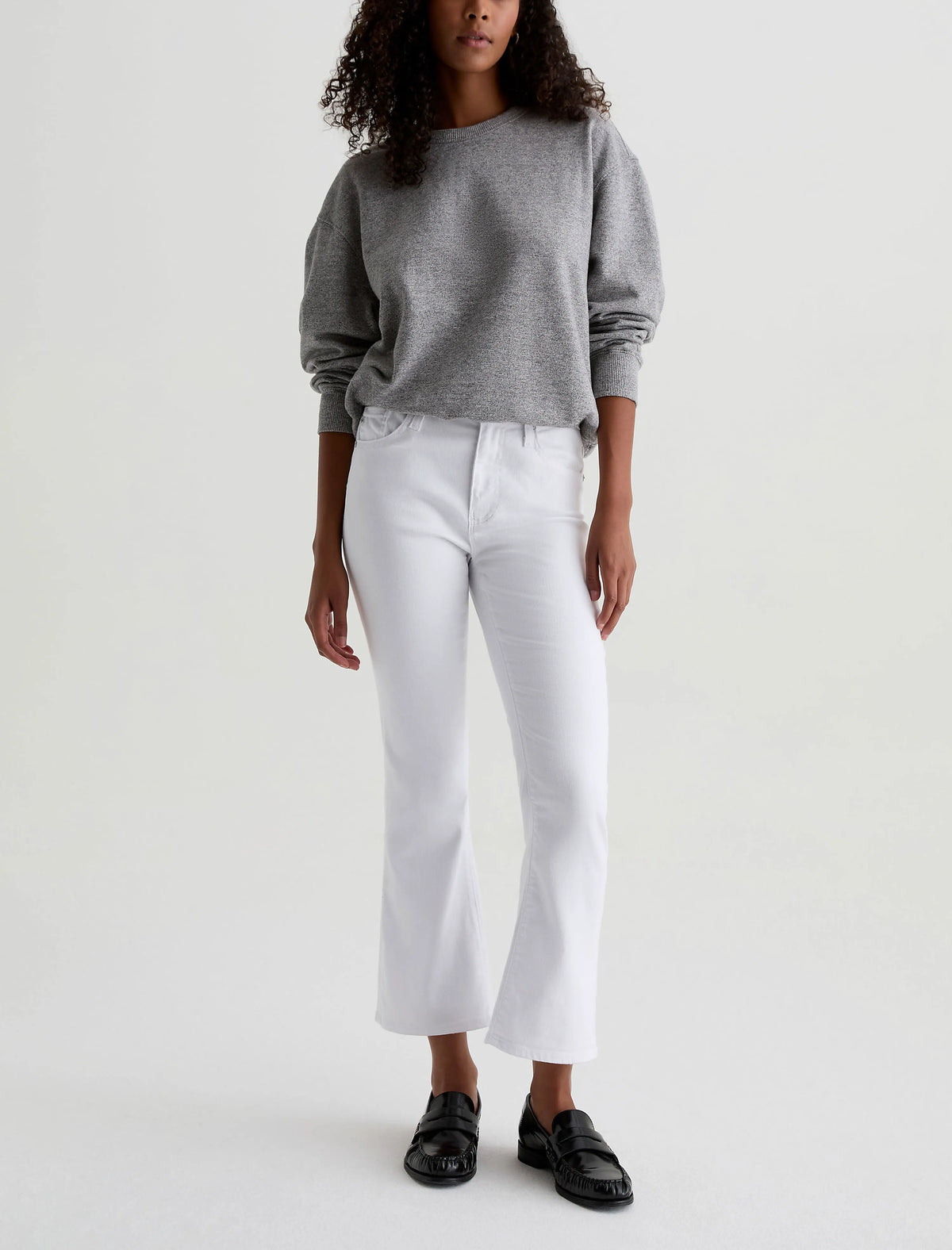 GALLERY WHITE