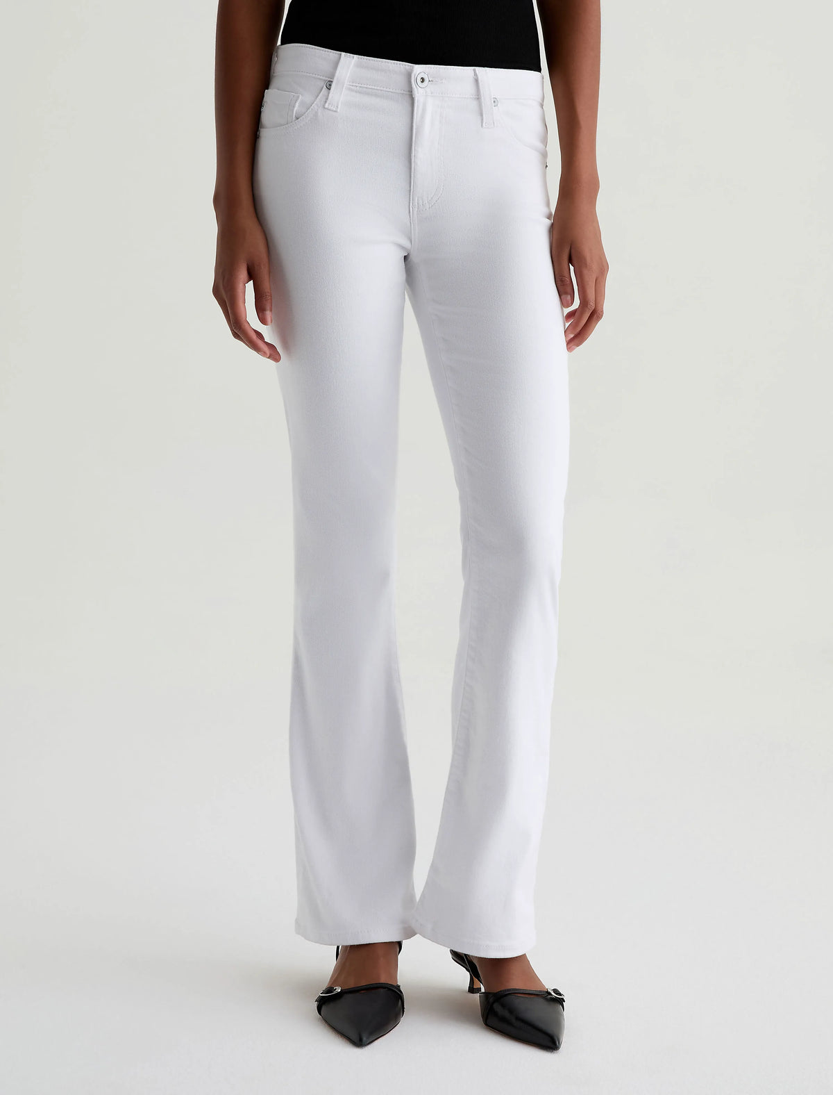 GALLERY WHITE