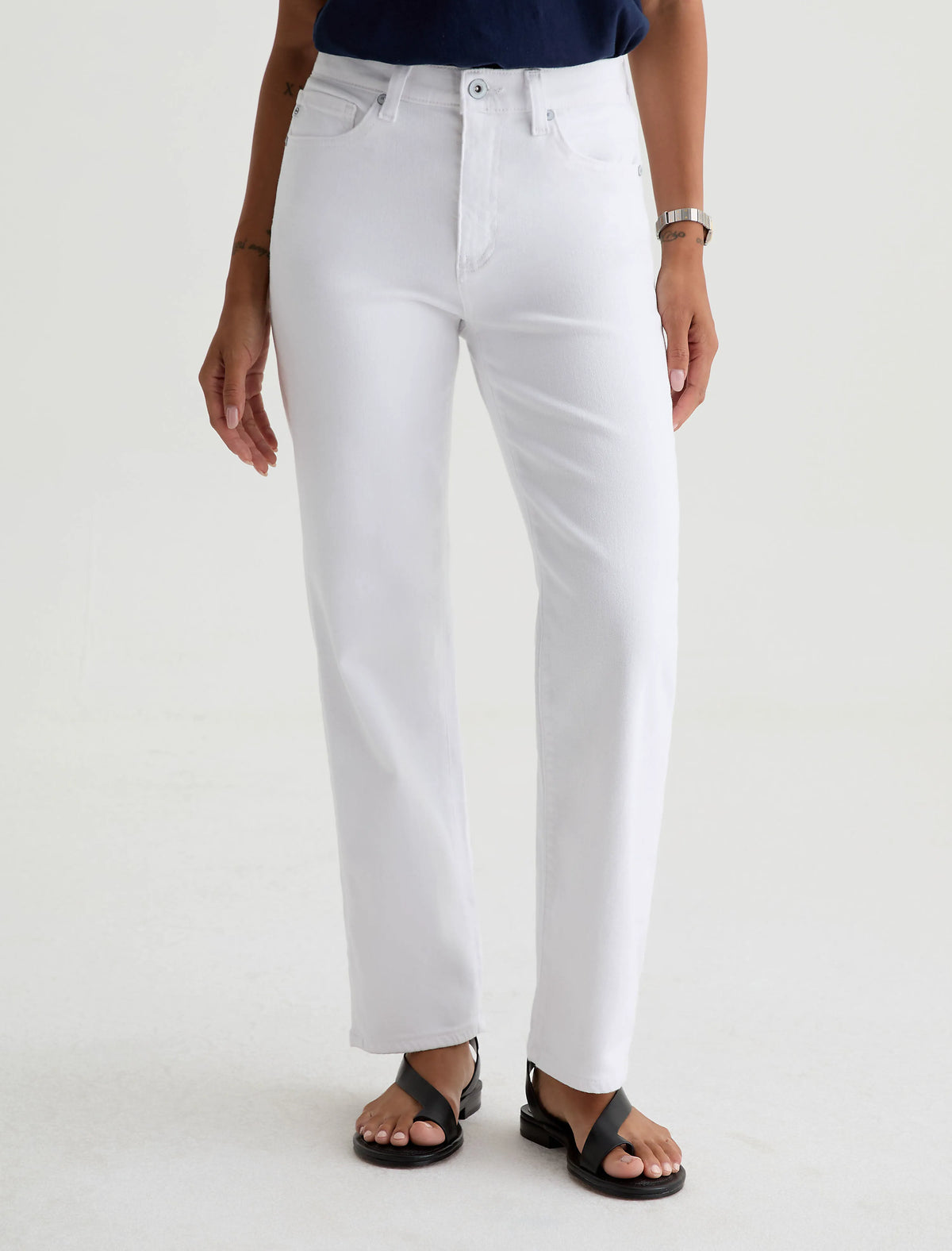 GALLERY WHITE