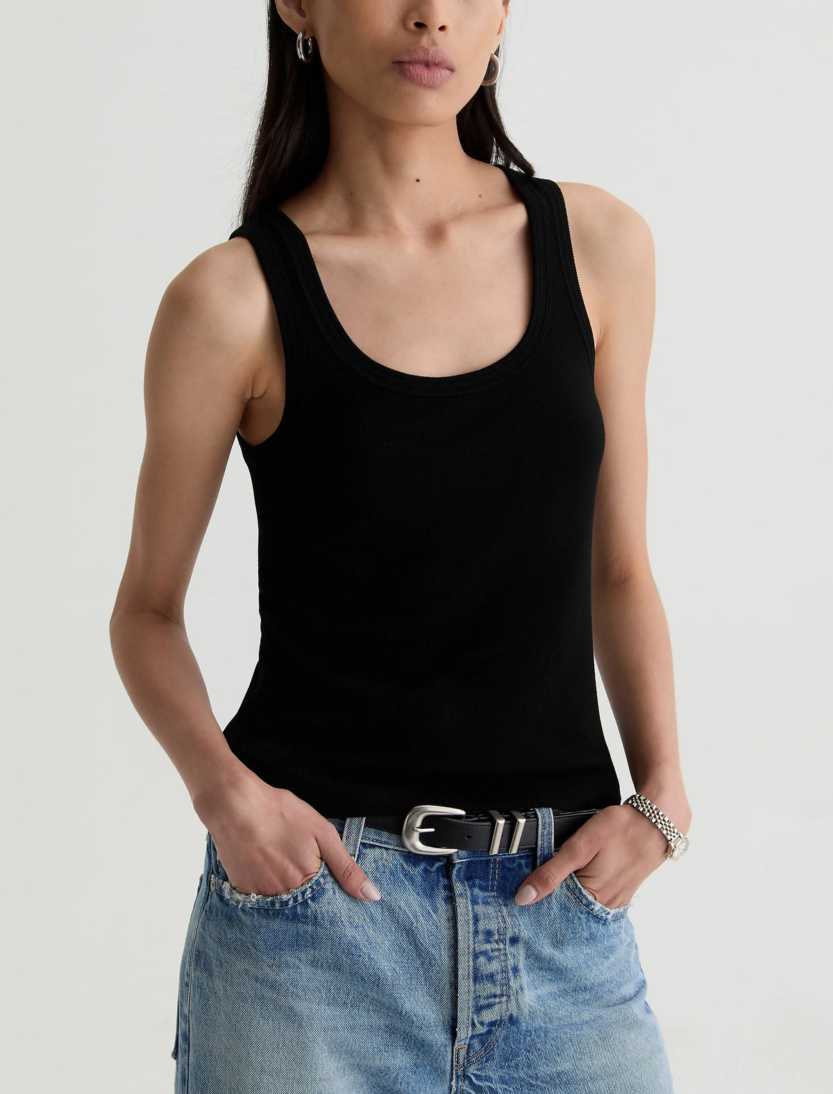 SUPER BLACK