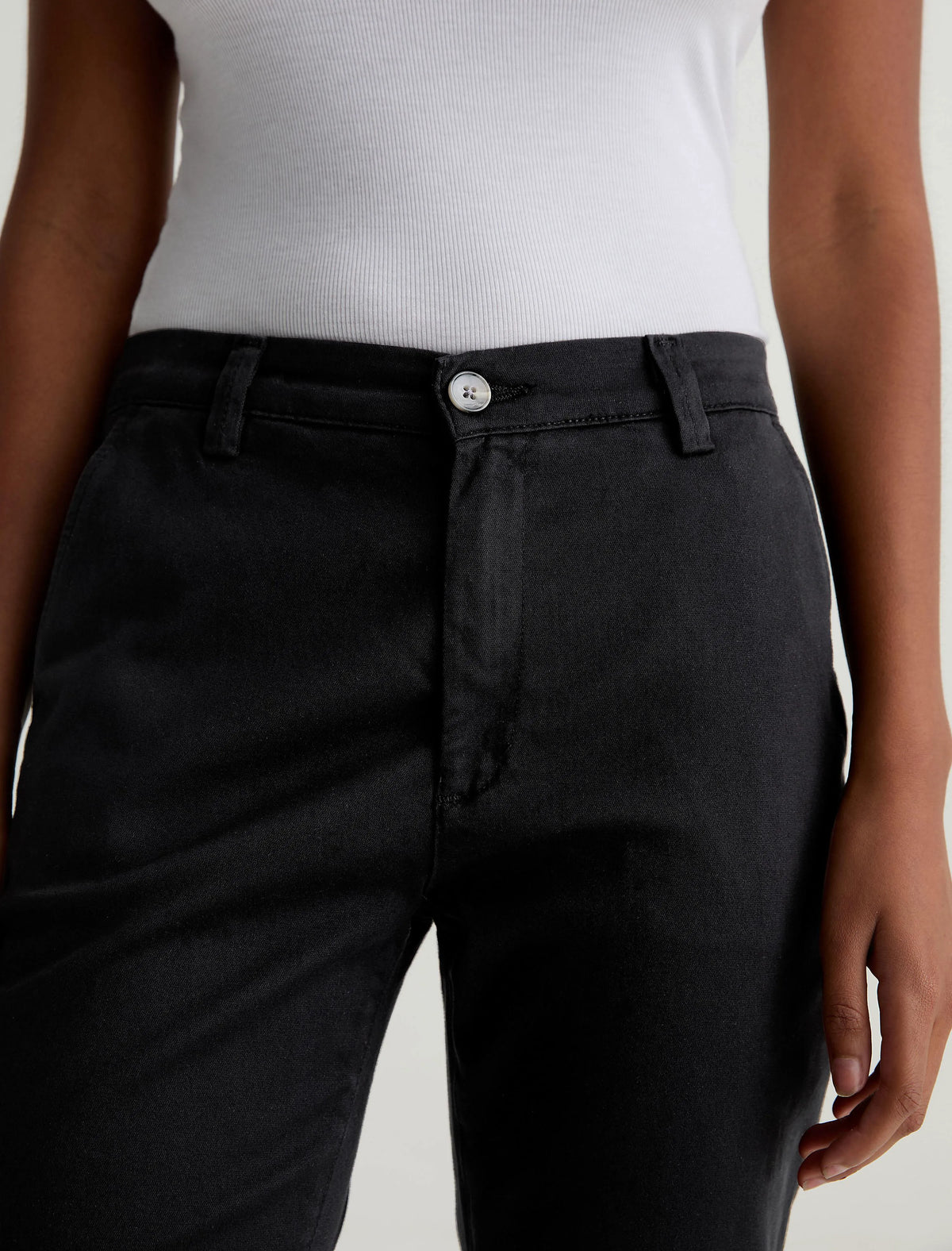 SUPER BLACK