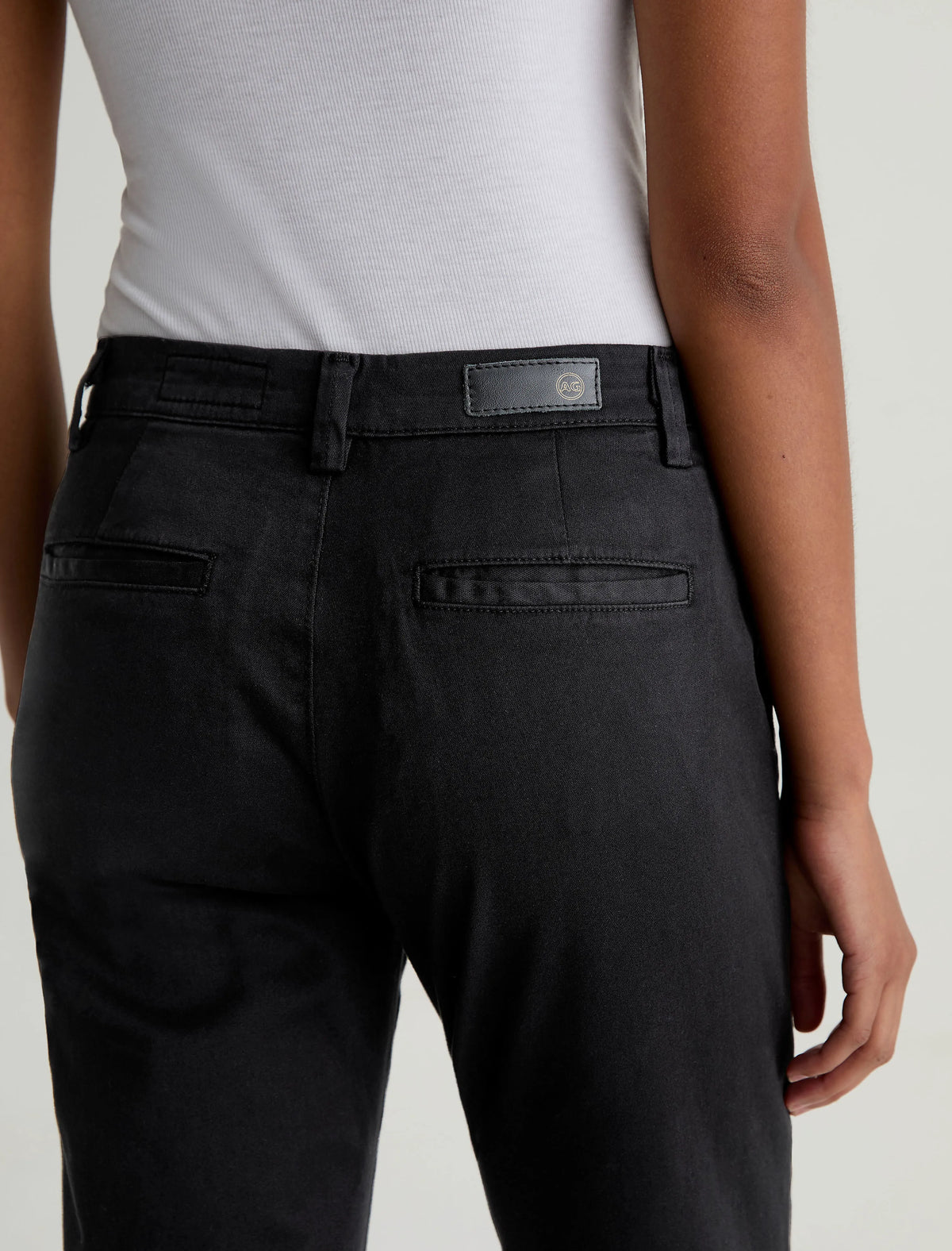 SUPER BLACK