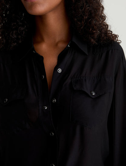 SUPER BLACK