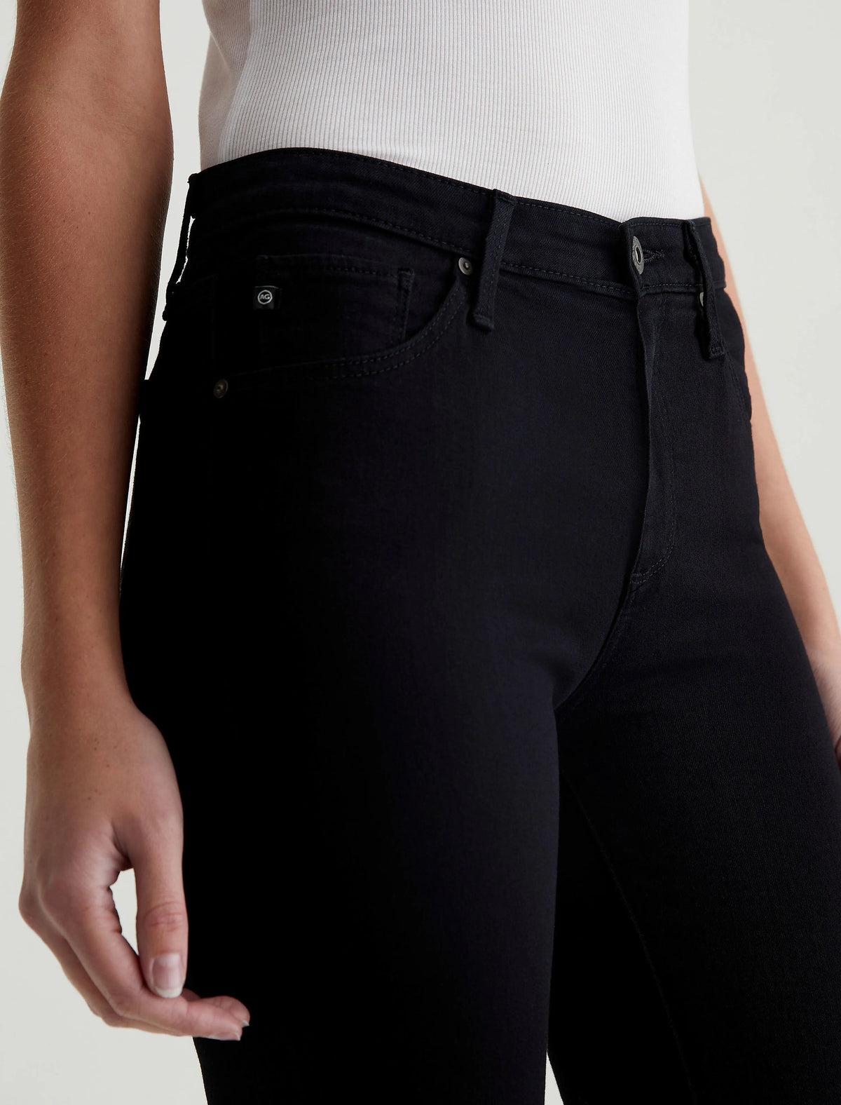 SUPER BLACK