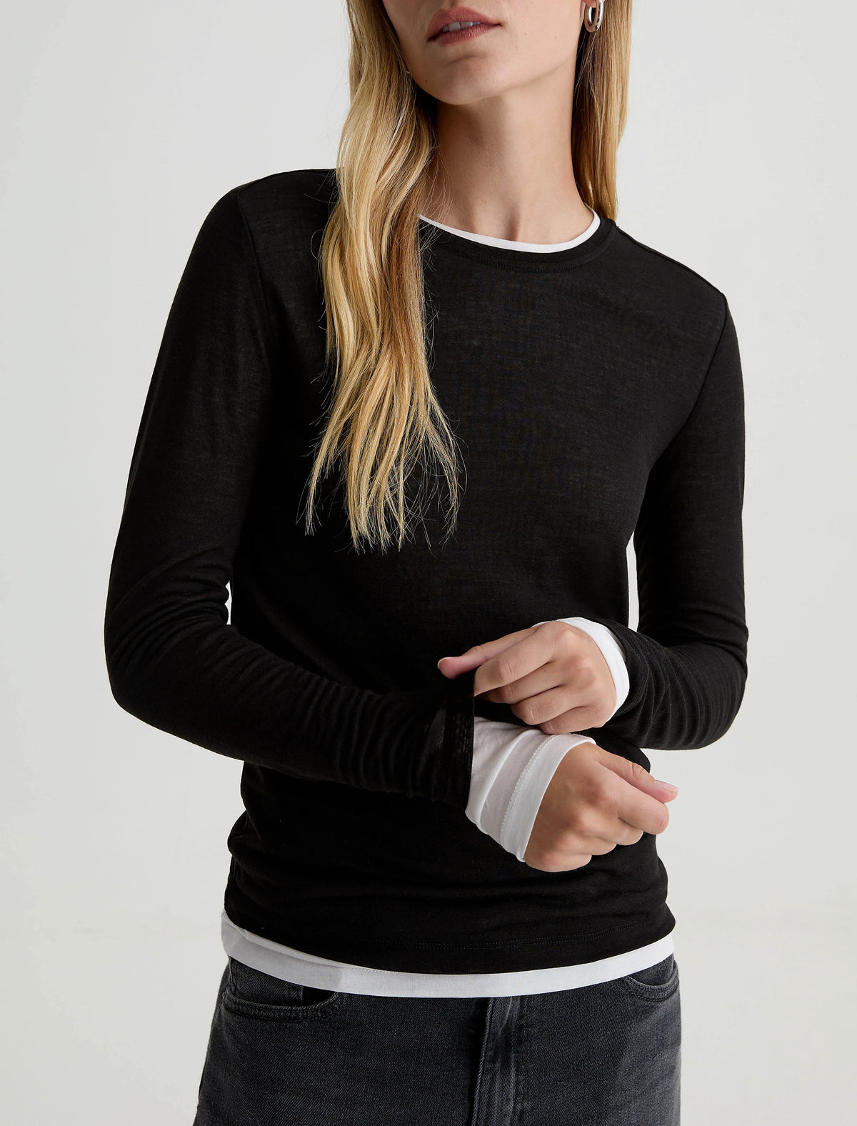 SUPER BLACK/POWDER