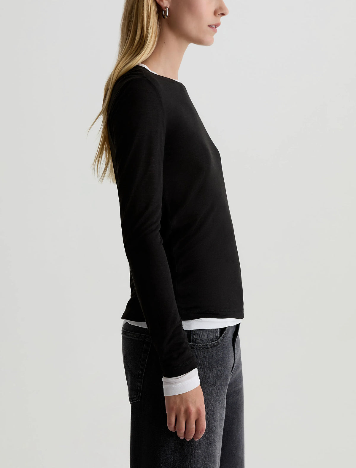SUPER BLACK/POWDER
