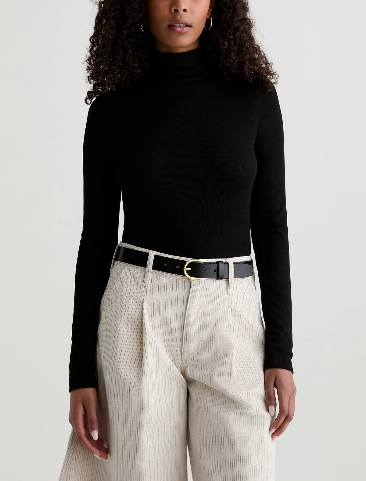 SUPER BLACK