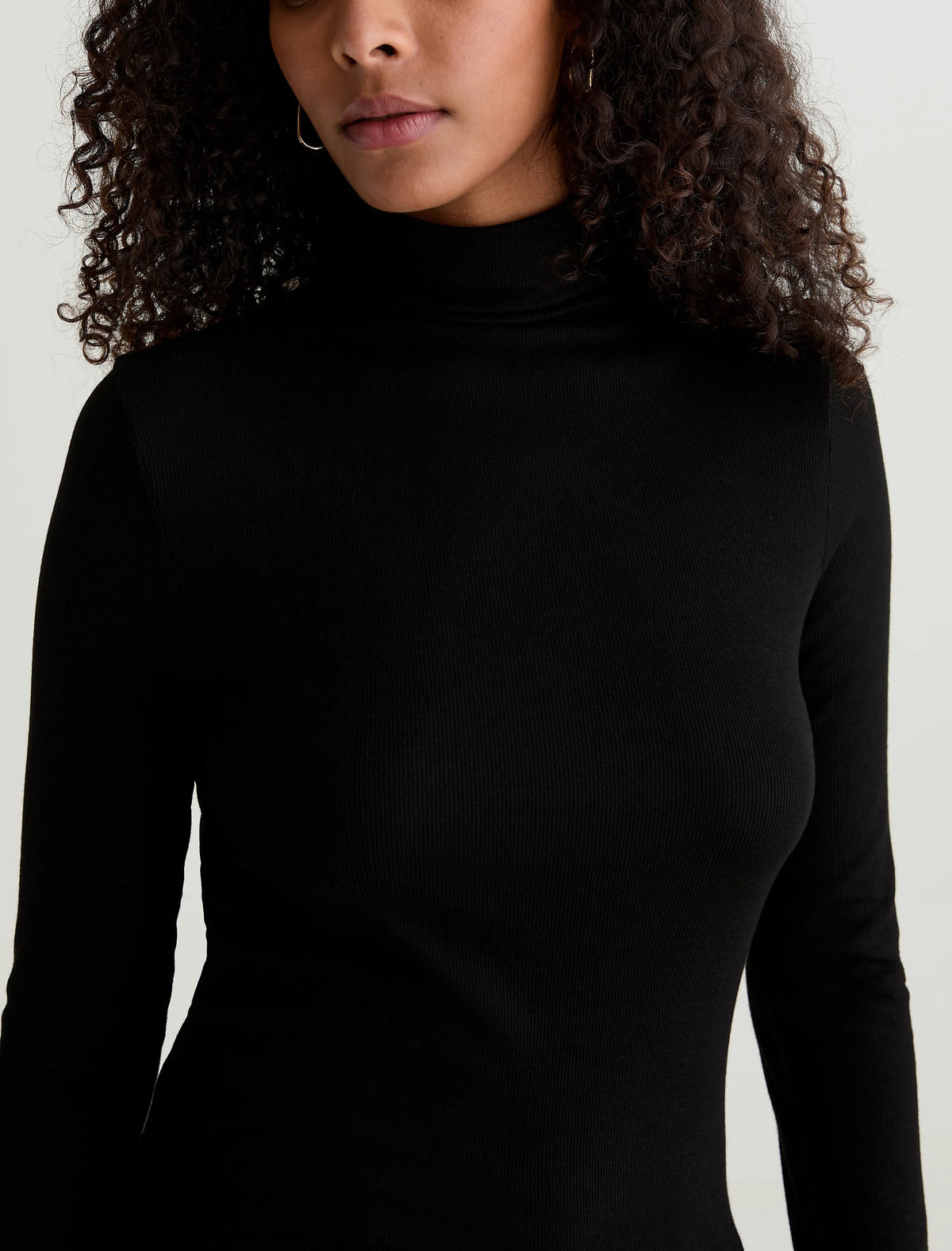 SUPER BLACK
