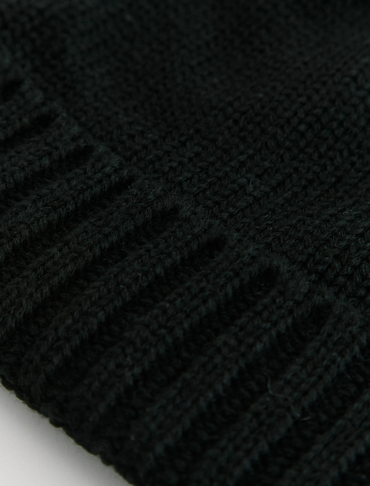 SUPER BLACK